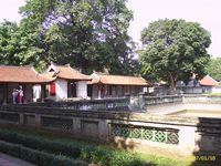 Tegeltjes met namen in de tempel der wijsheid in Hanoi